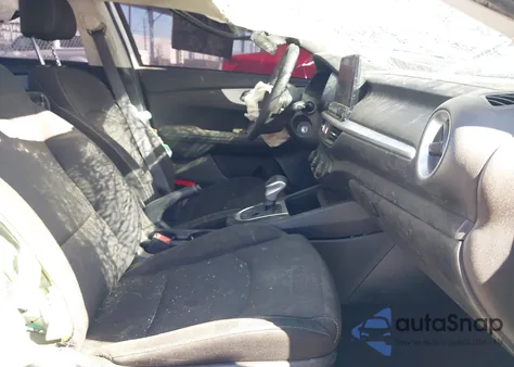 2023 Kia Forte Lxs из США, поврежденный, VIN 3KPF24AD2PE617799